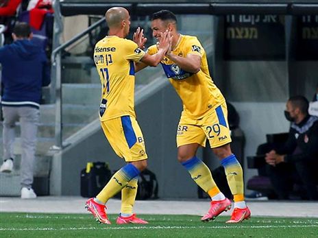 לא מקלים ראש בהפועל ת"א. מכבי (אלן שיבר)