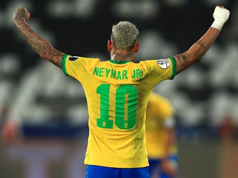 חייב לזכות כמנהיג של הנבחרת (GETTY)