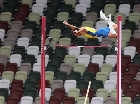השבדי ריחף בטוקיו (GETTY)