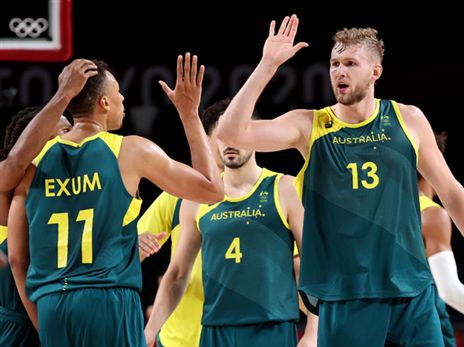 האוסטרלים. כמעט איבדו יתרון של 15 לפני ההפסקה (Getty)