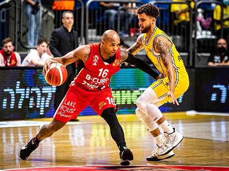 האדומים הרבו לאבד ברבע הראשון (צילום: עודד קרני)