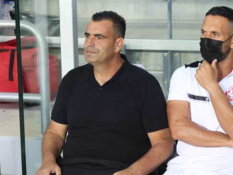 לקח אחריות על ההפסד, קורצקי (דני מרון)