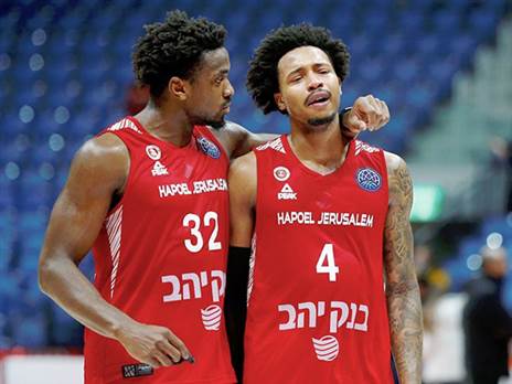 סיום מאכזב. אדאמס (אלן שיבר)