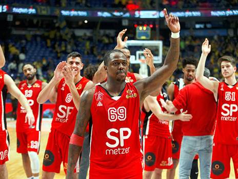 ג'ייקובן בראון. החזיר לפרנקו את החוב (אלן שיבר)