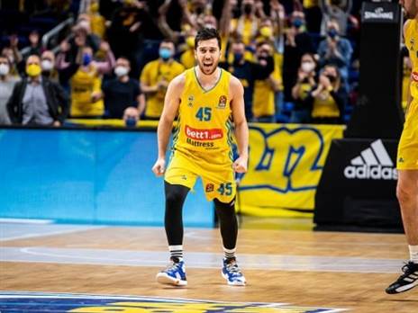 בתקווה יוכל לשחק גם עם הנבחרת. בלאט (Getty)