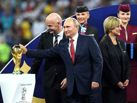 את גביע העולם כבר לא יוכלו לקחת ממנו (Getty)