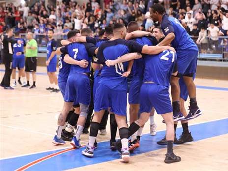 חולון חוגגים (הדר ואן קולא איגוד הכדוריד)