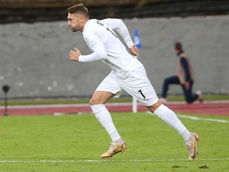 "התנצל מספר פעמים". אצילי (אודי ציטיאט)