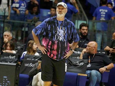 "הכנה טובה לאלופות". זופי (אלן שיבר)