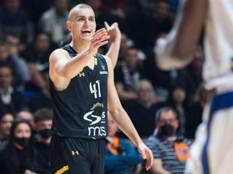 השנה שלו? מדר (GETTY, Nikola Krstic/MB Media)