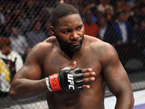 אבל בעולם ה-MMA. ג'ונסון (GETTY)