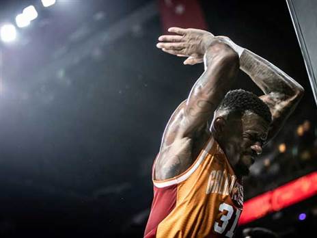 לוהט. אניס (FIBA)