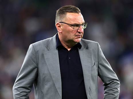 עשוי לשלם בכיסאו. מיכנייביץ' (getty)