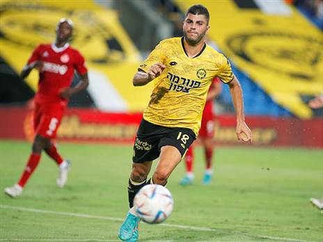 "יש לי דברים שלאחרים אין" (ברני ארדוב)