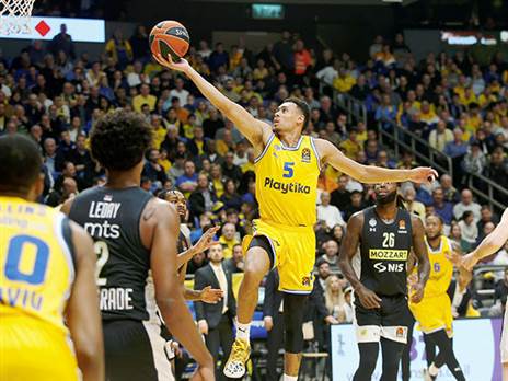 "שחקן ללכת איתו לכל מלחמה". בולדווין (אלן שיבר)