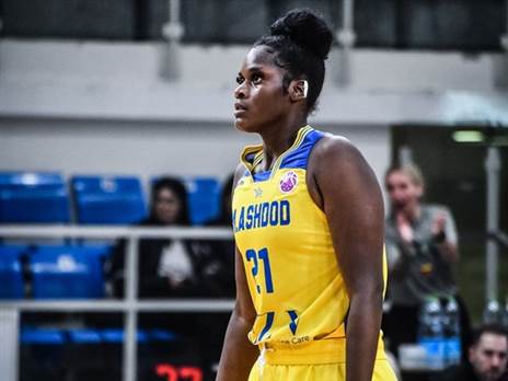 אחת הזרות הבולטות בליגה. קאלאני בראון (FIBA)