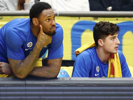 בלאק משוכנע בזה שהוא יכול להיות כוכב ב-NBA. אבדיה (אלן שיבר)