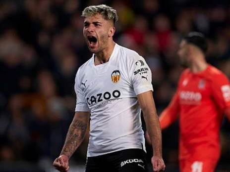 ניצחון בשיניים. ולנסיה (getty)