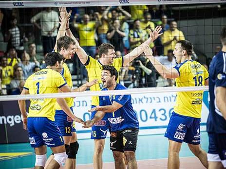 המכבים נגד היוונים (עודד קרני)