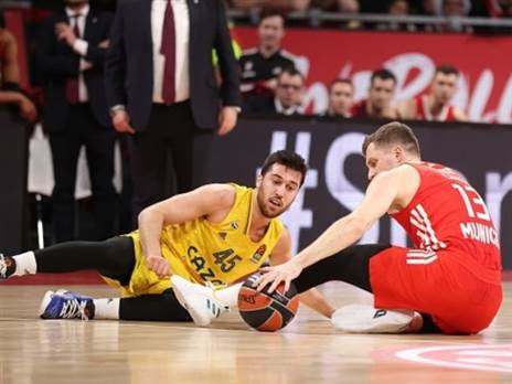 נלחם על הפרקט (Getty)