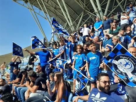 הצביעו ברגליים