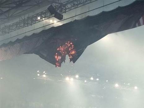 מסוכן מאוד. אש מעל יציע אוהדים (אלן שיבר)