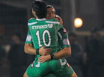 עשר שנים קודם לכן - חמד ורפאלוב העניקו אליפות למכבי חיפה