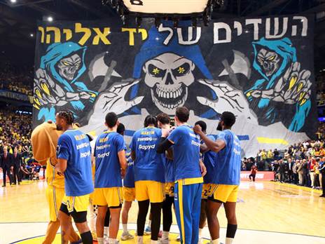 שחקני מכבי. יכפו משחק חמישי? (אלן שיבר)