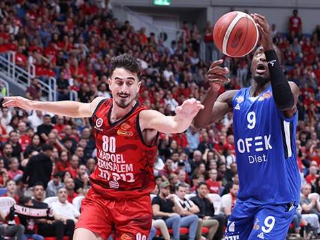 קמפ וקורנליוס. הפנים למשחק 4 (דני מרון)