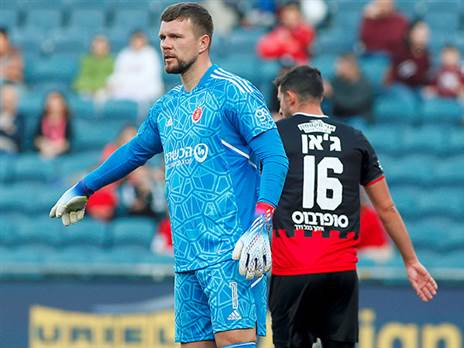 החתמה נוספת של האדומים. זובאס (צילום: אלן שיבר)