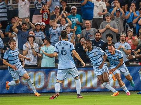 קינדה. חוזר לעצמו (Sporting Kansas City)