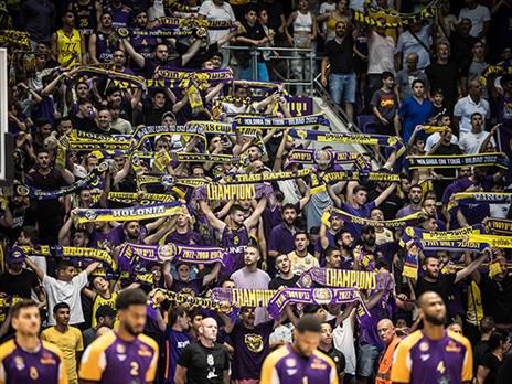 "מתנצלים בפני הקהל" (עודד קרני)