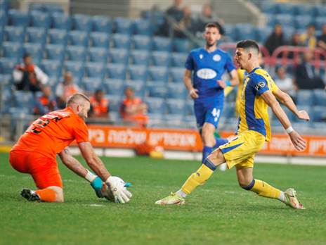 יקבל סעיף יציאה גבוה (אלן שיבר)