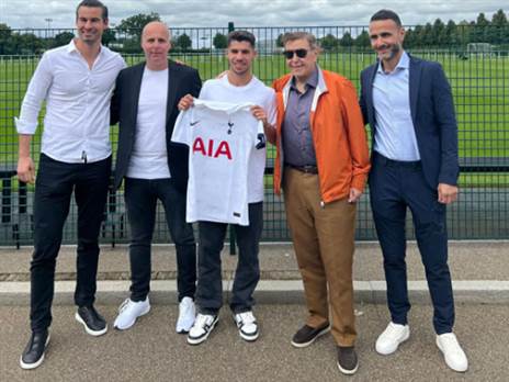 סולומון, זהבי וסוכניו (טוטנהאם)