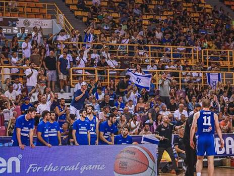 הקהל הישראלי (עילאי אלעד, ONFLICK)