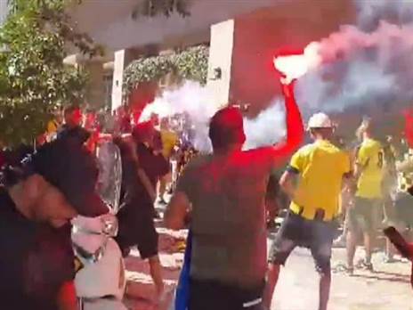 למרות ההמלצות, אוהדי בית"ר חגגו ברחובות