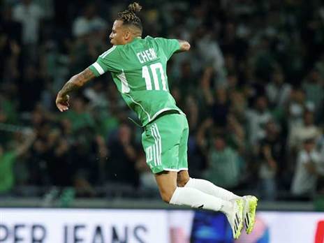 צ'ארון שרי חוגג שער. עוד פרק בקריירה האדירה של הקשר (אלן שיבר)