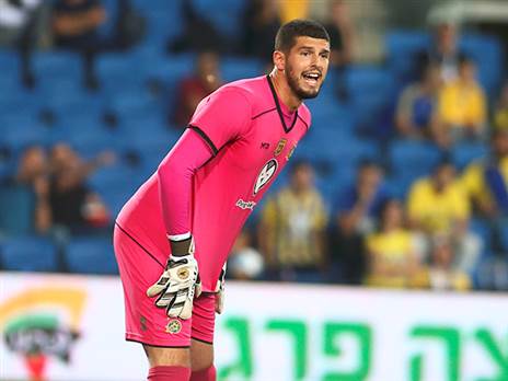 דניאל טננבאום. חוזר לשער של מכבי תל אביב (אלן שיבר)