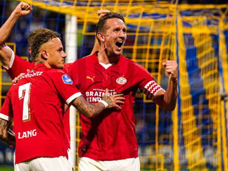 פתיחה אדירה לעונה מבחינתו. דה יונג (GETTY)