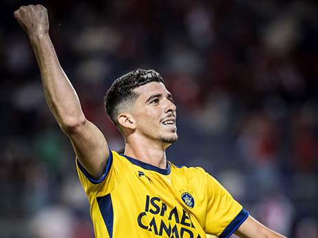 כרגע הוא ישאר בצהוב. תורג'מן (אלן שיבר)