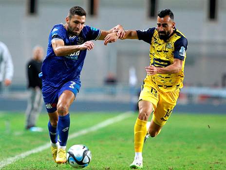 "מנסים להחזיר לי על ימים עברו" (אלן שיבר)