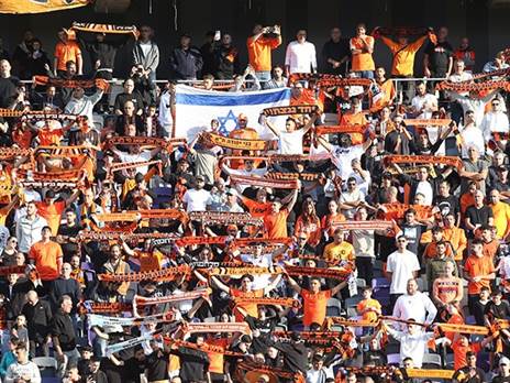 הקהל הכתום לא אהב את החגיגות של דאבור (אודי ציטיאט, למצולמים אין בהכרח קשר לכתבה)