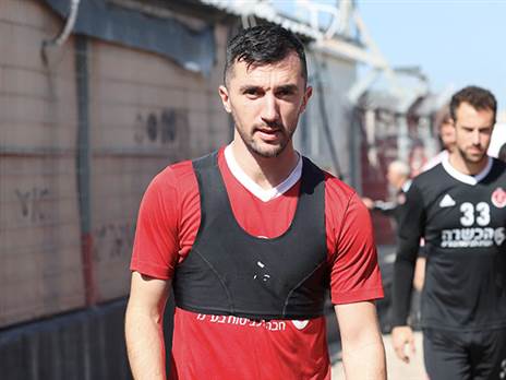 אלן אוז`בולט. חוזר לסגל של יוסי אבוקסיס (אלן שיבר)