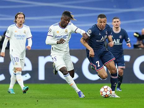 אמבפה וקמאבינגה. ישתפו פעולה בעונה הבאה? (Angel Martinez/Getty Images)