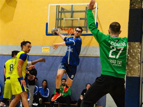 השיגה ניצחון חשוב. מ.כ. חולון (צילום: אגם לוי)