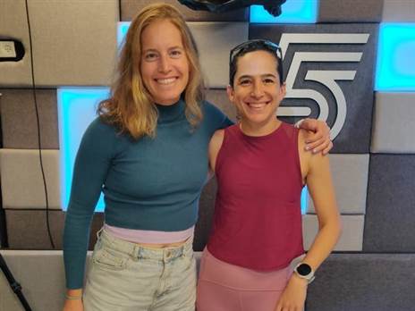 ענבר זהבי ונעה כפרי | צילום: גיא דר