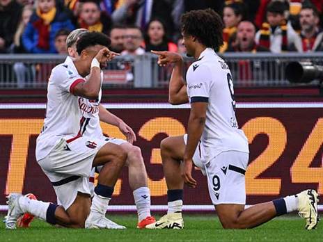 נגיעה מהאלופות (GETTY)