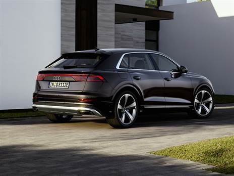 אופציה לתאורת OLED אחורית