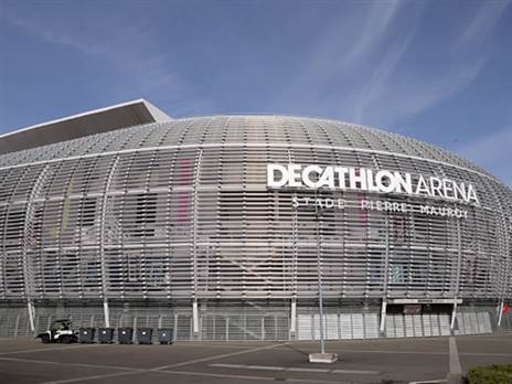 האצטדיון בליל שיארח משחקי כדורסל וכדוריד (GETTY)