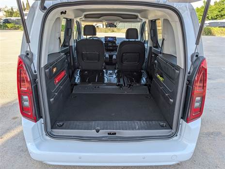 3,000 ליטר אם קיפלתם את כל המושבים ואפילו מושב הנוסע מתקפל